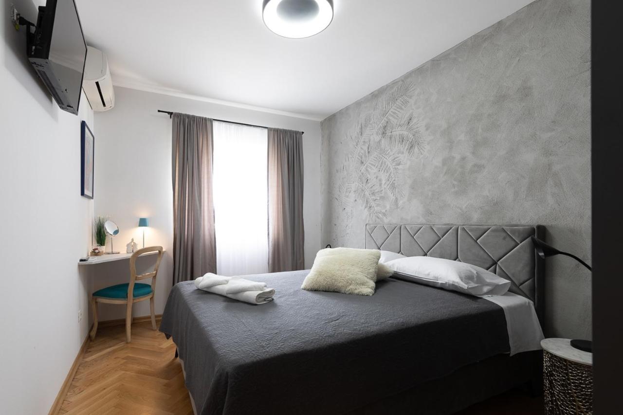 Apartment Dolly Completely Renovated 2023 로비니 외부 사진